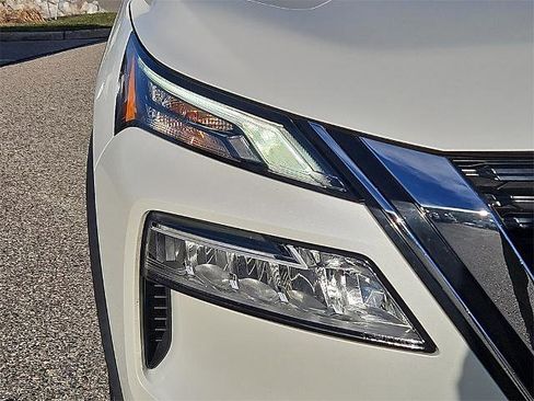 Certified 2023 Nissan Rogue SV w/ SV Premium B Package image 11