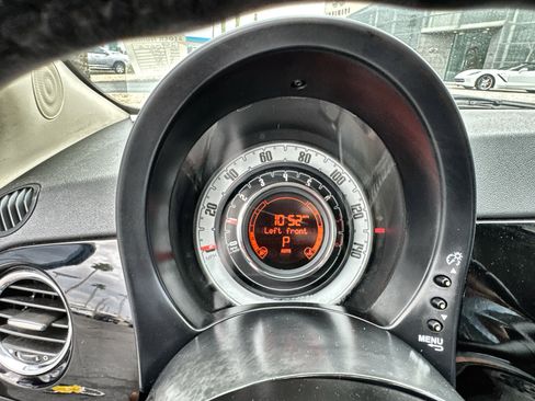 Used 2015 FIAT 500 Pop image 11