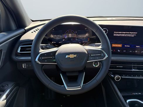 New 2026 Chevrolet Traverse LT w/ Driver Confidence Package image 12