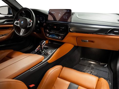 Used 2021 BMW M5 w/ Executive Package image 2