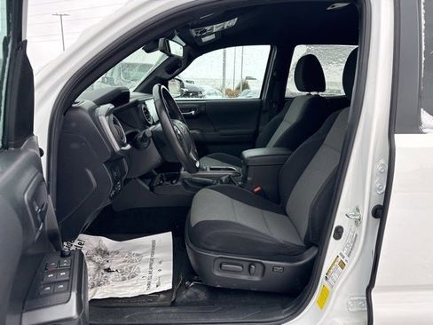 Certified 2023 Toyota Tacoma TRD Off-Road image 16