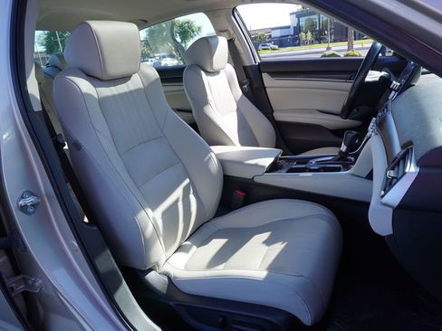 Used 2020 Honda Accord EX-L image 12