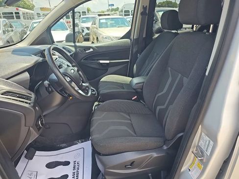 Used 2017 Ford Transit Connect XLT FWD image 14