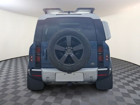 Used 2020 Land Rover Defender 110 S image 5