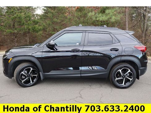 Used 2022 Chevrolet TrailBlazer RS w/ Technology Package image 4