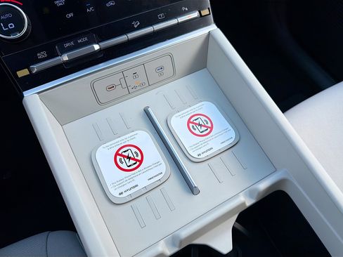 New 2026 Hyundai Santa Fe SE FWD image 29