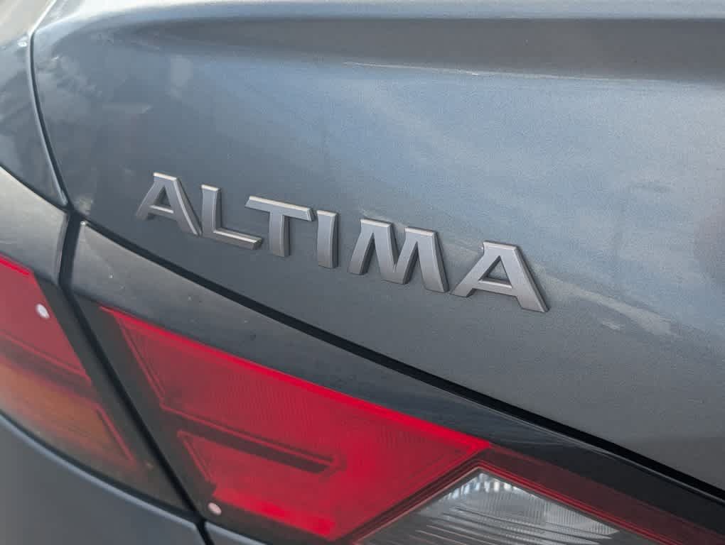 Used 2023 Nissan Altima 2.5 SL FWD image 8