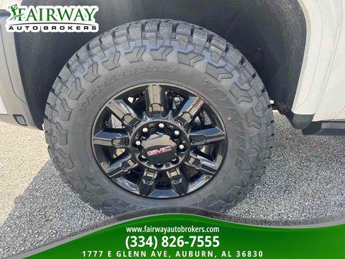Used 2024 GMC Sierra 2500 AT4 w/ AT4 Premium Plus Package AWD/4WD image 34