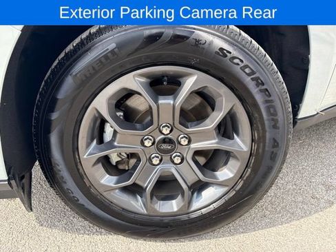 Used 2022 Ford Maverick XLT FWD image 11