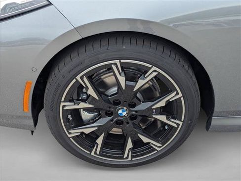 Used 2025 BMW 228i xDrive w/ Technology Package AWD/4WD image 9
