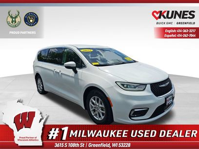 Used 2023 Chrysler Pacifica Touring-L