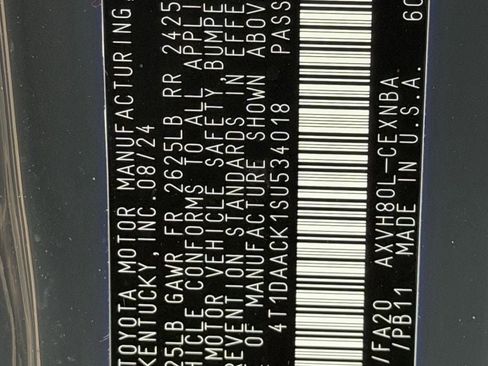 Used 2025 Toyota Camry LE FWD image 31
