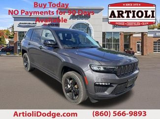 Certified 2023 Jeep Grand Cherokee Limited w/ Black Appearance Package AWD/4WD video 1