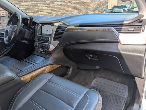 Used 2016 GMC Yukon Denali w/ Open Road Package AWD/4WD image 15