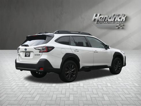 Certified 2025 Subaru Outback Onyx Edition image 9