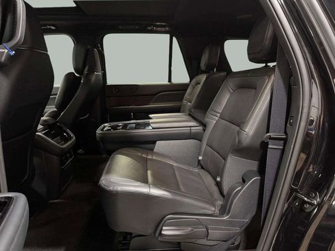 Certified 2023 Lincoln Navigator L Reserve image 23
