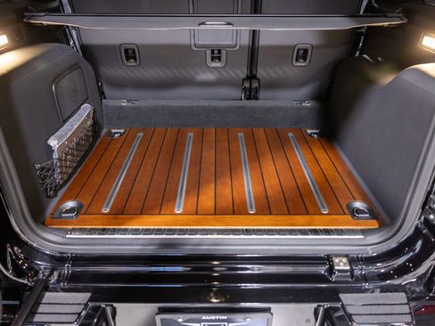 Used 2024 Mercedes-Benz G 550 image 33