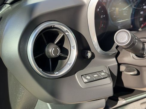 Used 2017 Chevrolet Camaro SS image 27