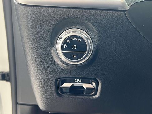 Used 2023 Mercedes-Benz C 43 AMG 4MATIC Sedan w/ AMG Night Package image 22