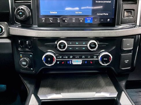 Used 2023 Ford F450 Platinum w/ FX4 Off-Road Package AWD/4WD image 15