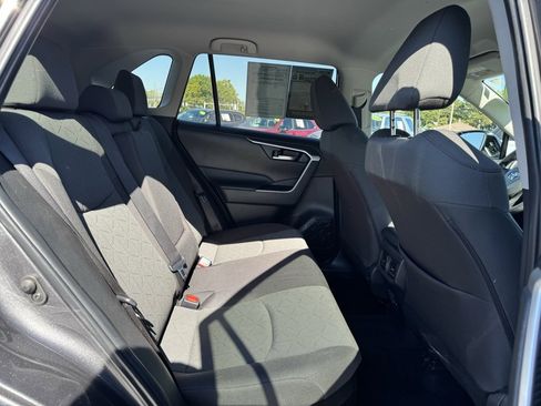 Used 2024 Toyota RAV4 XLE image 16