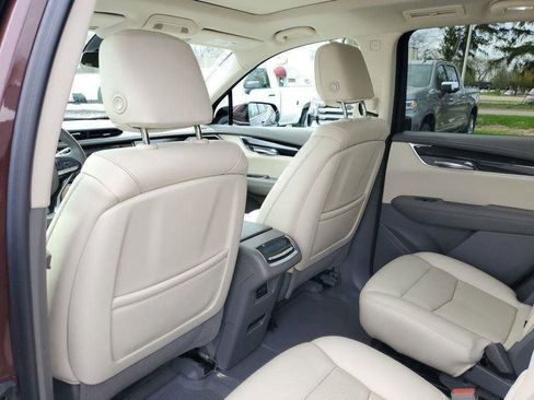 Certified 2022 Cadillac XT6 Premium Luxury w/ LPO, Floor Liner Package AWD/4WD image 35