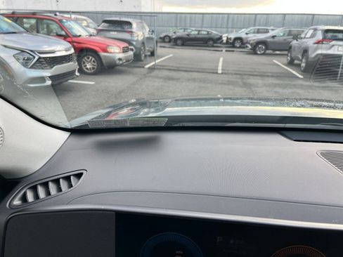 Used 2025 Hyundai Kona SEL image 34