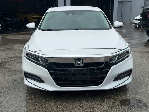 Used 2018 Honda Accord LX image 2