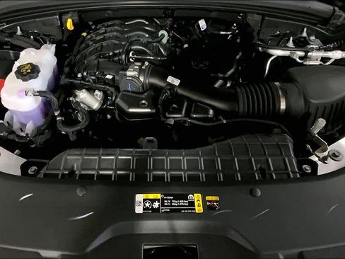 New 2025 Jeep Grand Cherokee Altitude image 10