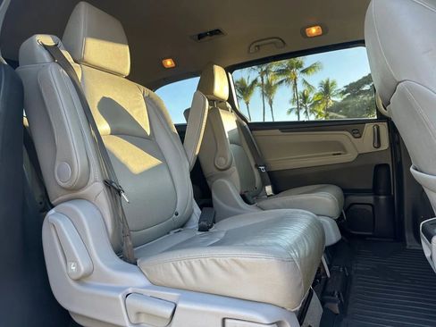 Used 2018 Honda Odyssey EX-L image 12