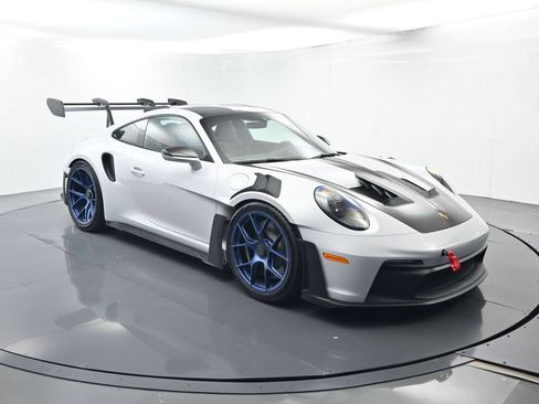 Certified 2025 Porsche 911 GT3 RS RWD image 17