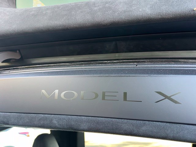 Used 2025 Tesla Model X AWD/4WD image 34