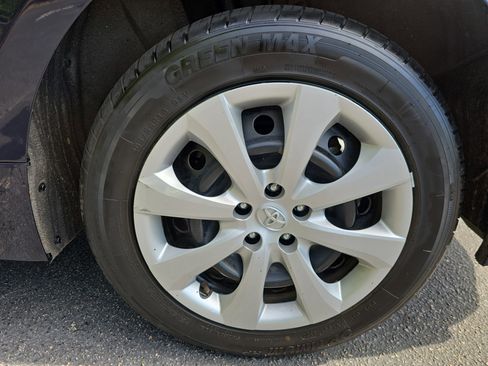 Used 2024 Toyota Corolla LE image 26