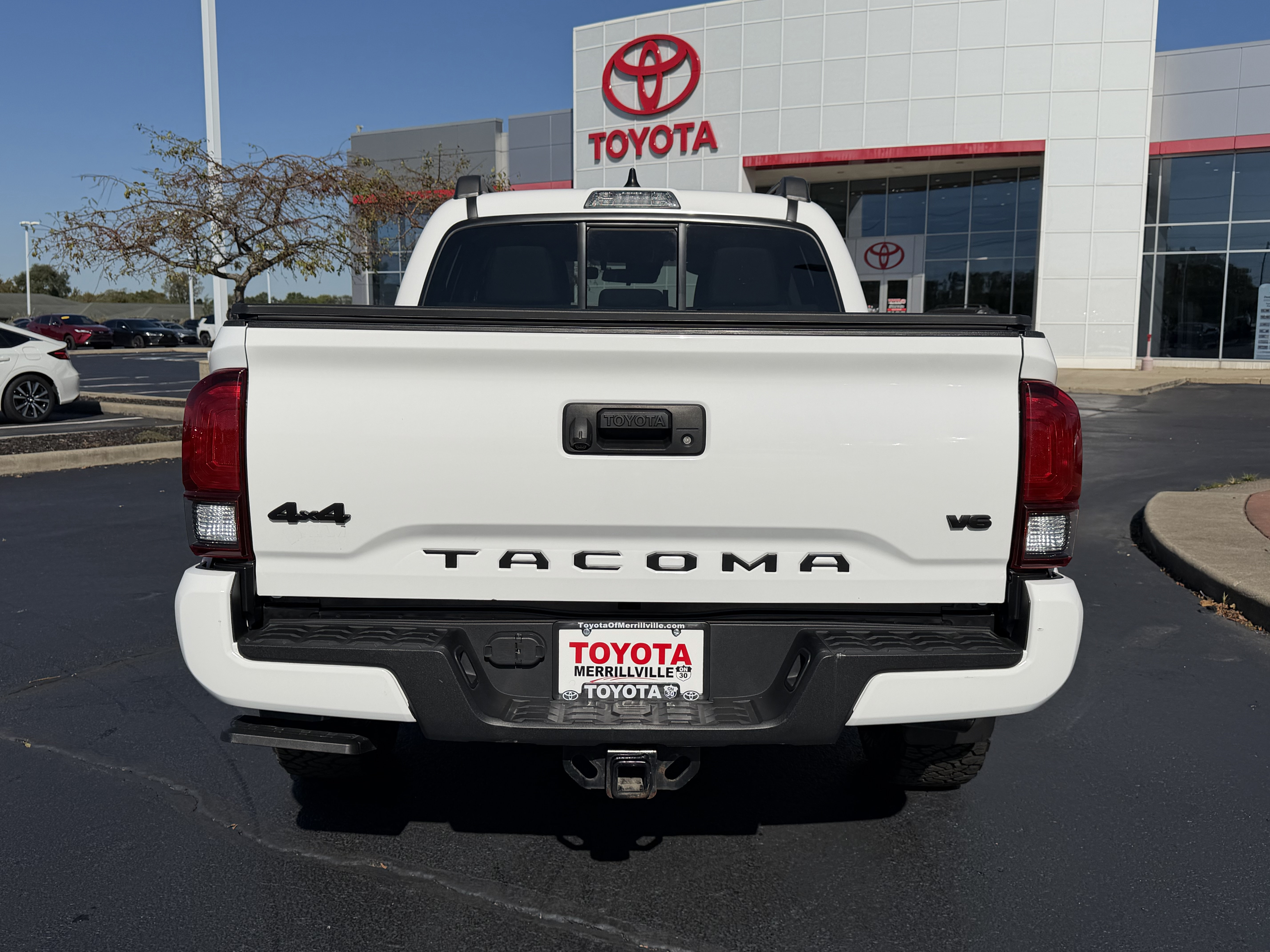 Certified 2023 Toyota Tacoma SR AWD/4WD image 6