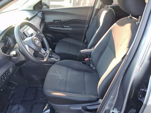 Used 2023 Nissan Kicks S FWD image 14