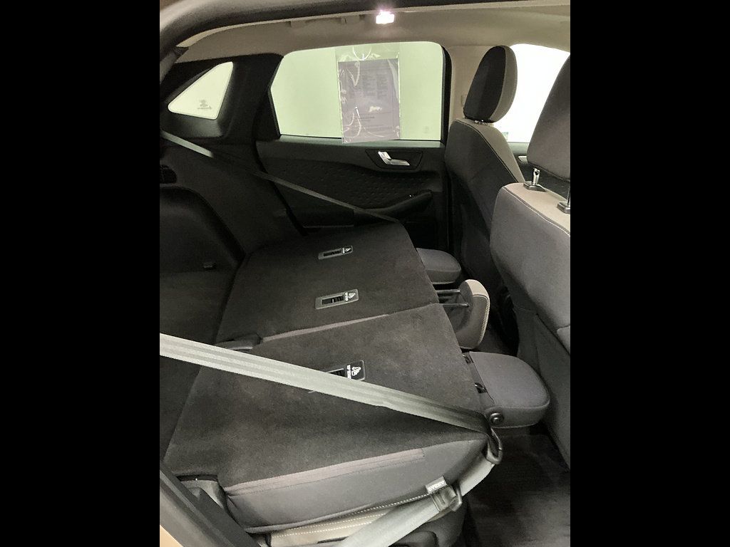 Used 2020 Ford Escape SE FWD image 24