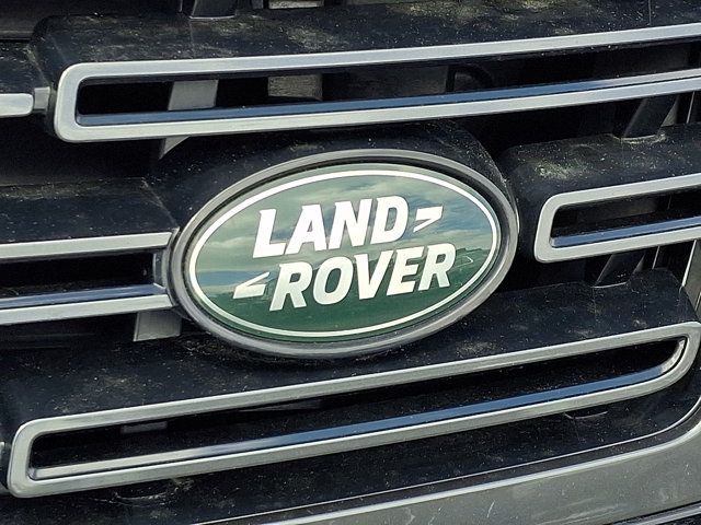 Used 2025 Land Rover Range Rover Long Wheelbase SE AWD/4WD image 34