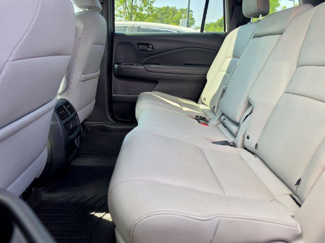 Used 2025 Honda Pilot Elite image 20