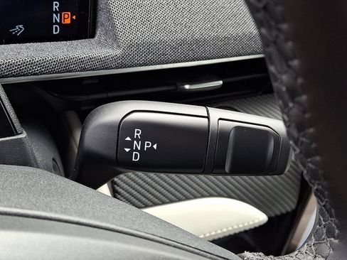 Used 2025 Ford Mustang Mach-E Premium AWD/4WD image 22