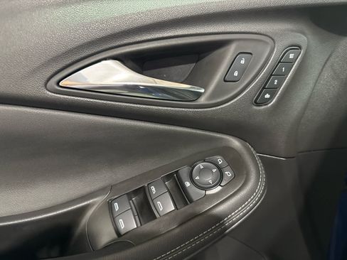 Used 2023 Buick Encore GX Essence w/ Experience Buick Package AWD/4WD image 28