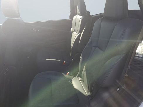 Used 2025 Subaru Ascent Bronze Edition w/ Onyx Package image 13