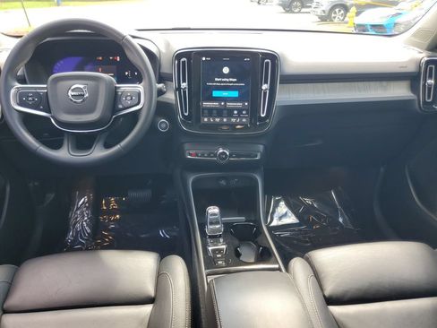 Certified 2024 Volvo XC40 B5 Plus AWD/4WD image 13
