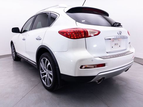 Used 2017 INFINITI QX50 2WD w/ Deluxe Touring Package image 10
