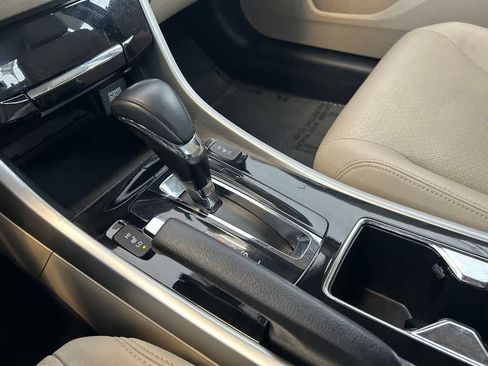 Used 2016 Honda Accord EX-L image 18