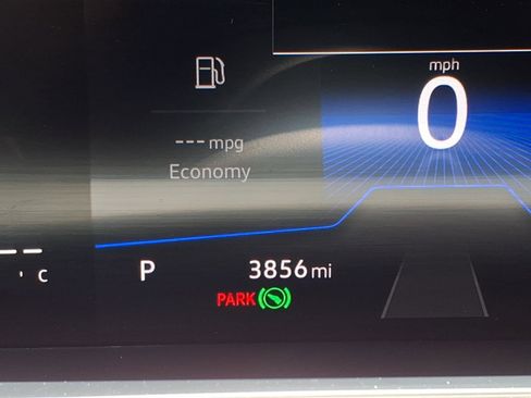 Certified 2025 Volkswagen Taos SE FWD image 27