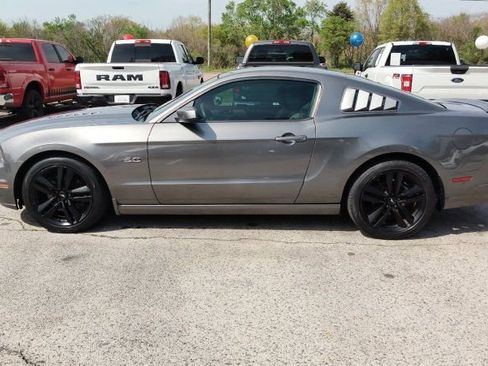 Used 2014 Ford Mustang GT image 2
