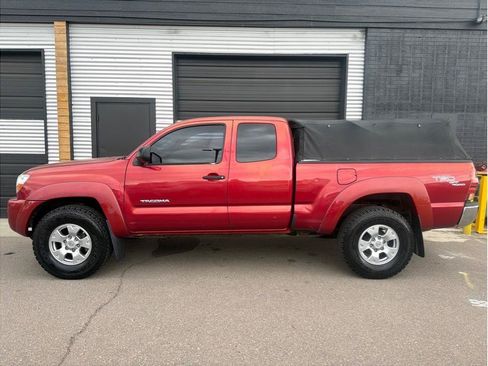 Used 2006 Toyota Tacoma 4x4 Access Cab V6 w/ TRD Off-Road Pkg #1 image 6