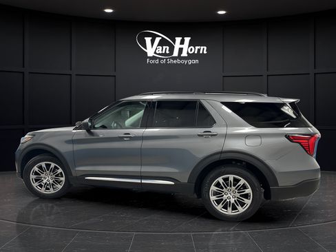 Used 2025 Ford Explorer Active w/ Active Comfort Package AWD/4WD image 4