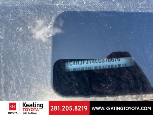 Used 2020 Jeep Grand Cherokee Summit w/ Platinum Series Group image 12