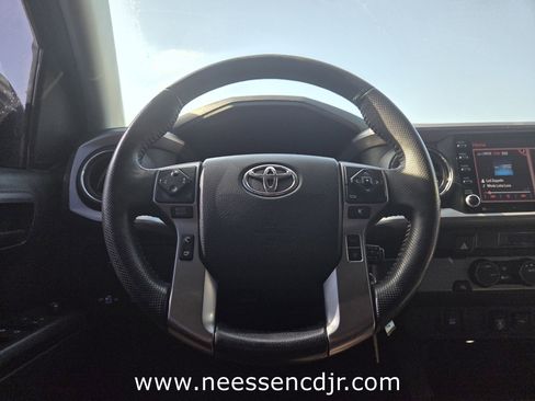 Used 2021 Toyota Tacoma SR5 image 11